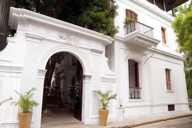 Le Dupleix Hotel Pondicherry Exterior photo